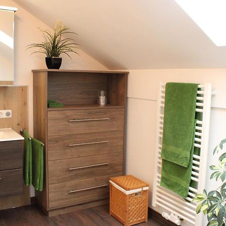 Ferienwohnung Am Dreiseithof ハウツェンベルク エクステリア 写真