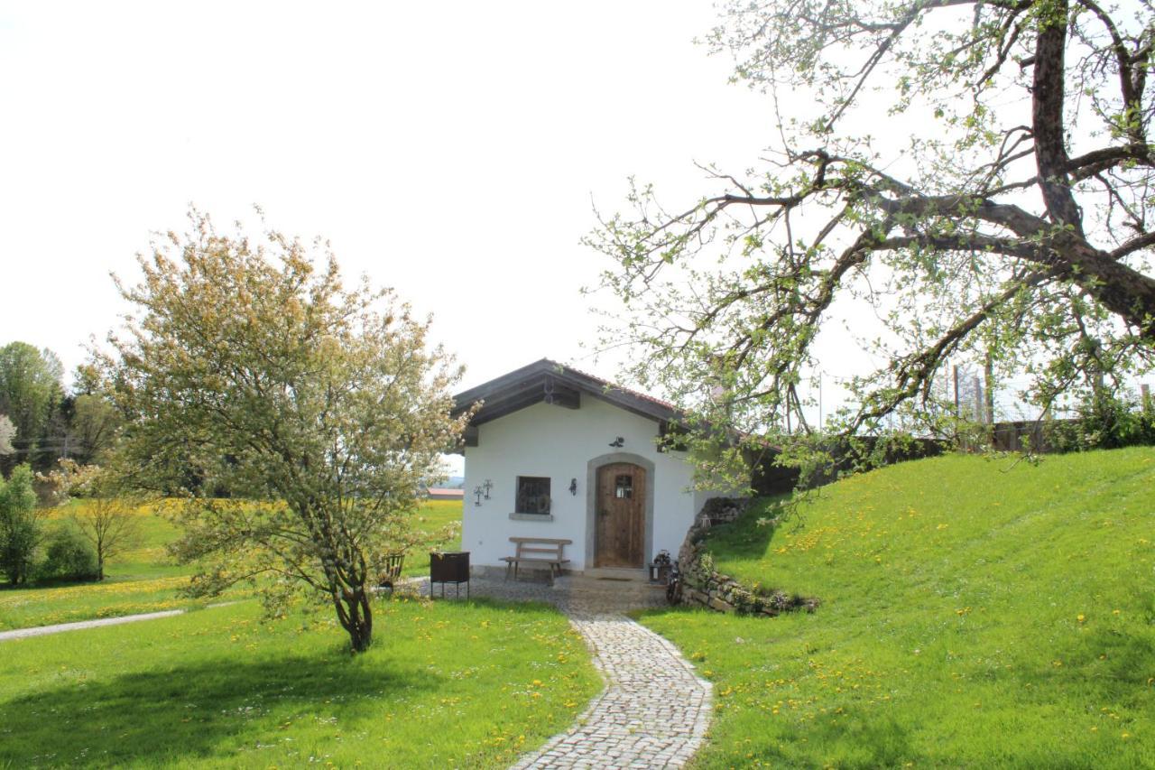 Ferienwohnung Am Dreiseithof ハウツェンベルク エクステリア 写真