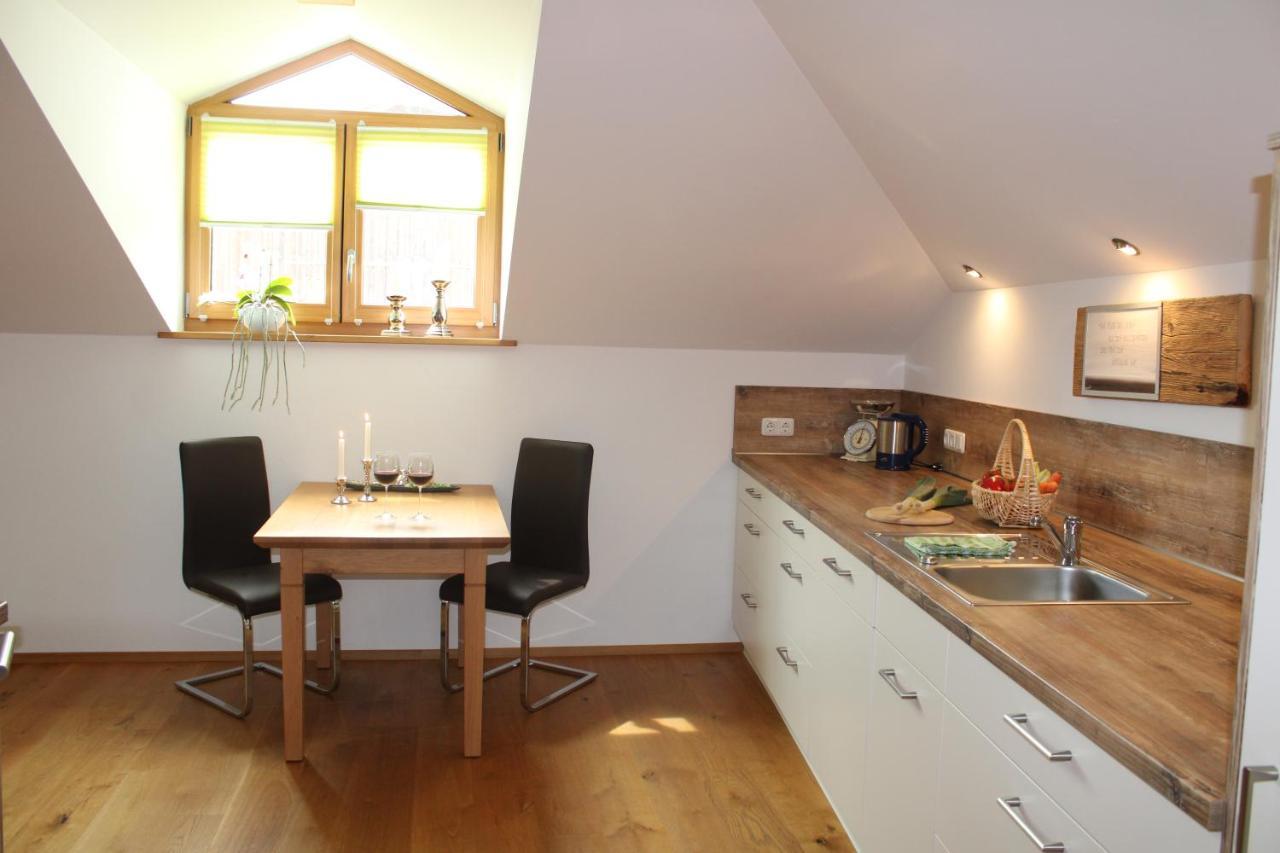 Ferienwohnung Am Dreiseithof ハウツェンベルク エクステリア 写真