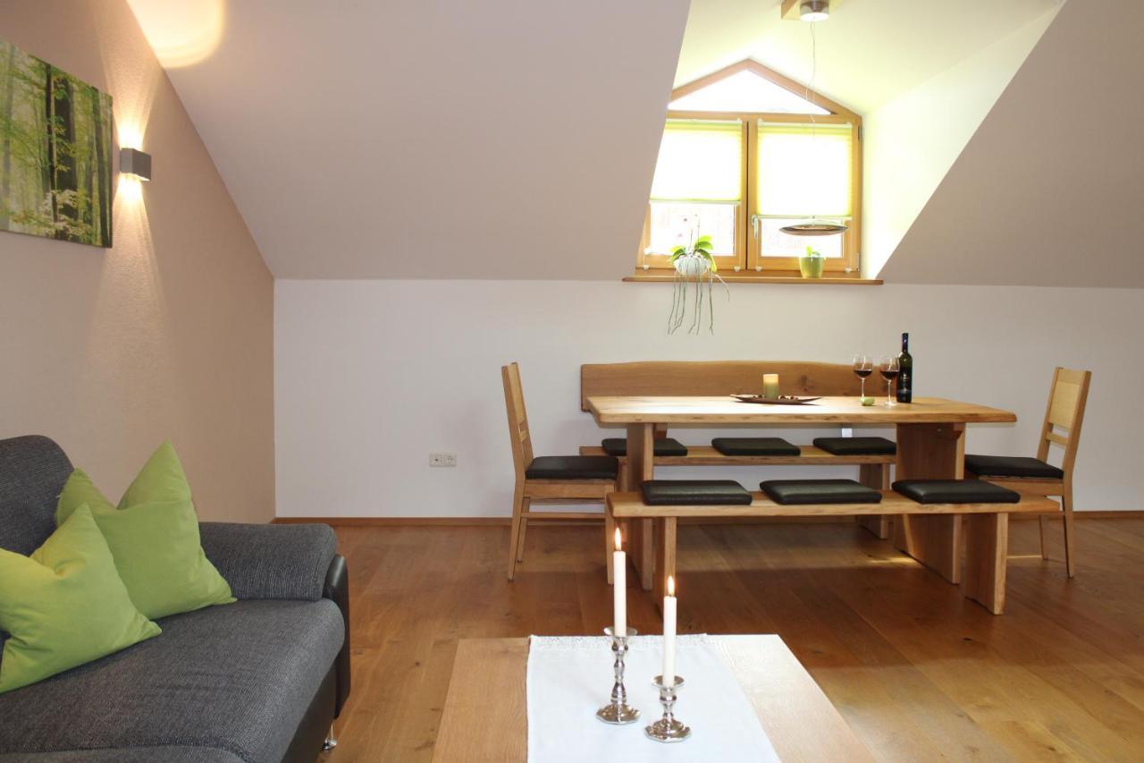 Ferienwohnung Am Dreiseithof ハウツェンベルク エクステリア 写真