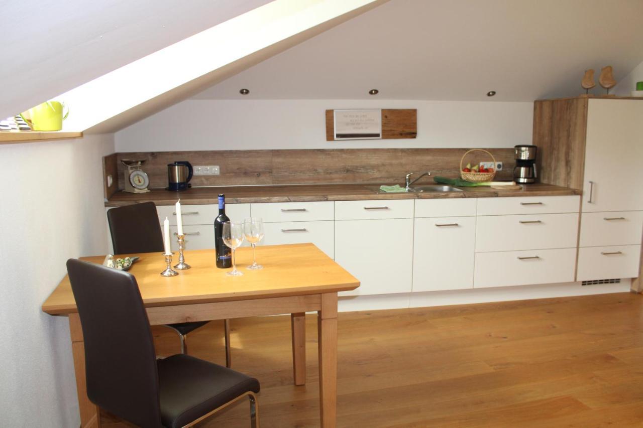 Ferienwohnung Am Dreiseithof ハウツェンベルク エクステリア 写真
