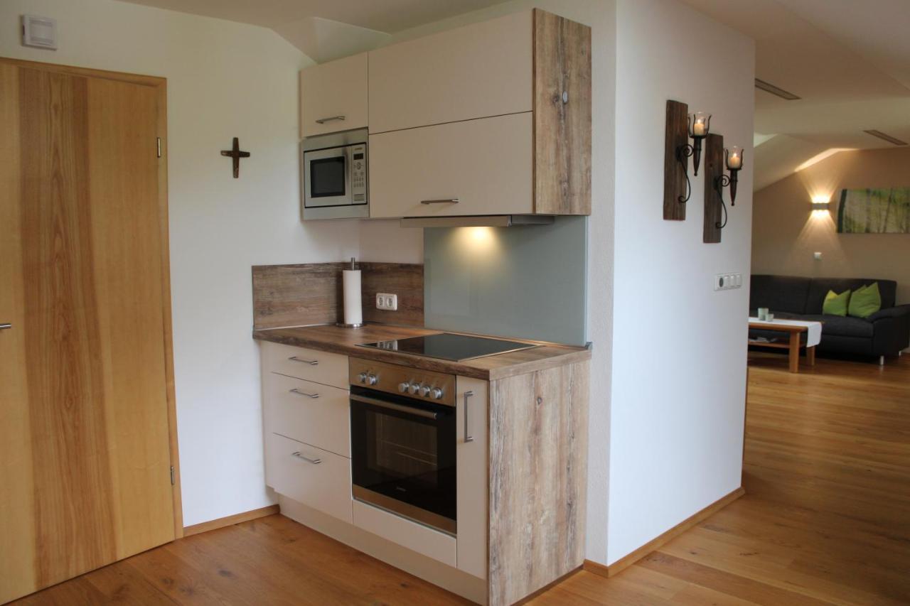 Ferienwohnung Am Dreiseithof ハウツェンベルク エクステリア 写真