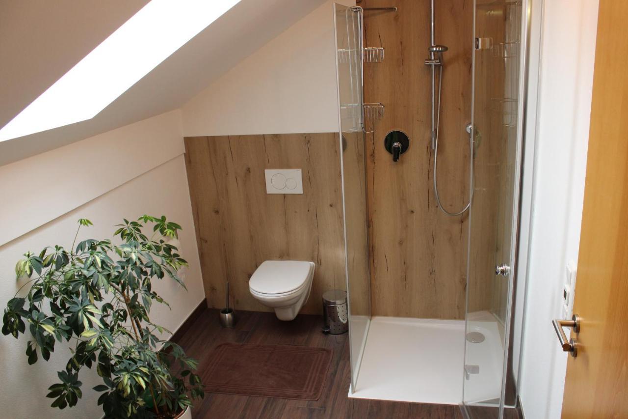Ferienwohnung Am Dreiseithof ハウツェンベルク エクステリア 写真