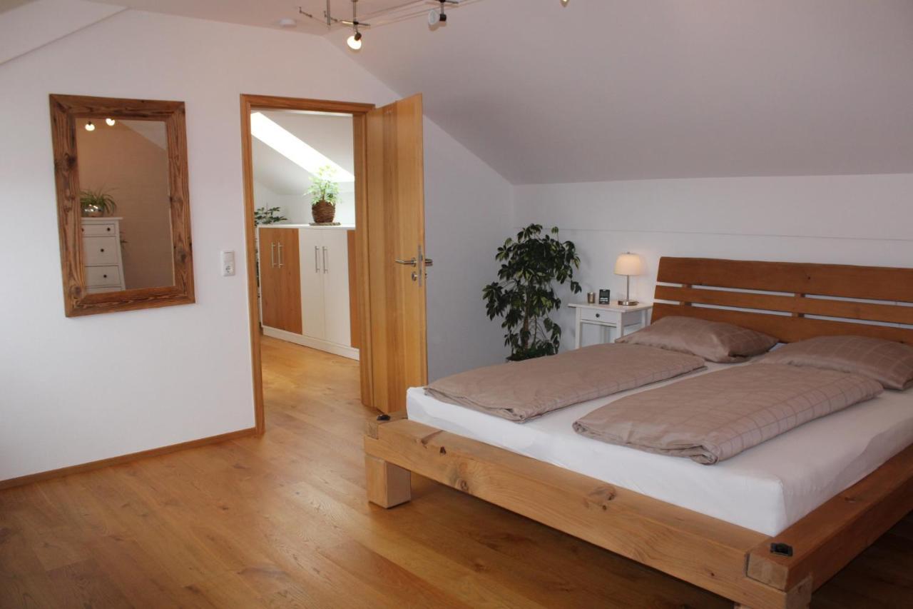 Ferienwohnung Am Dreiseithof ハウツェンベルク エクステリア 写真